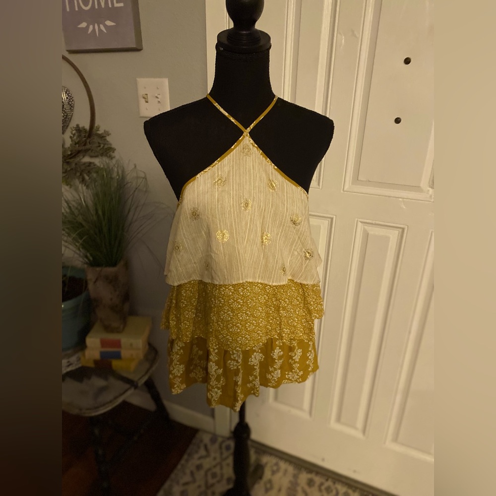 Lauren Conrad tiered ruffle blouse